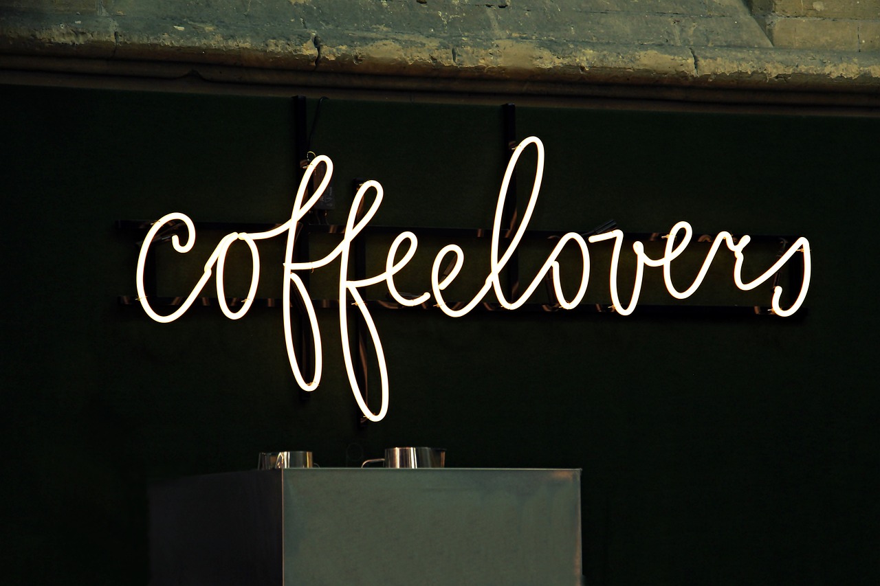 a picture of a coffee lovers sign in a coffee shop